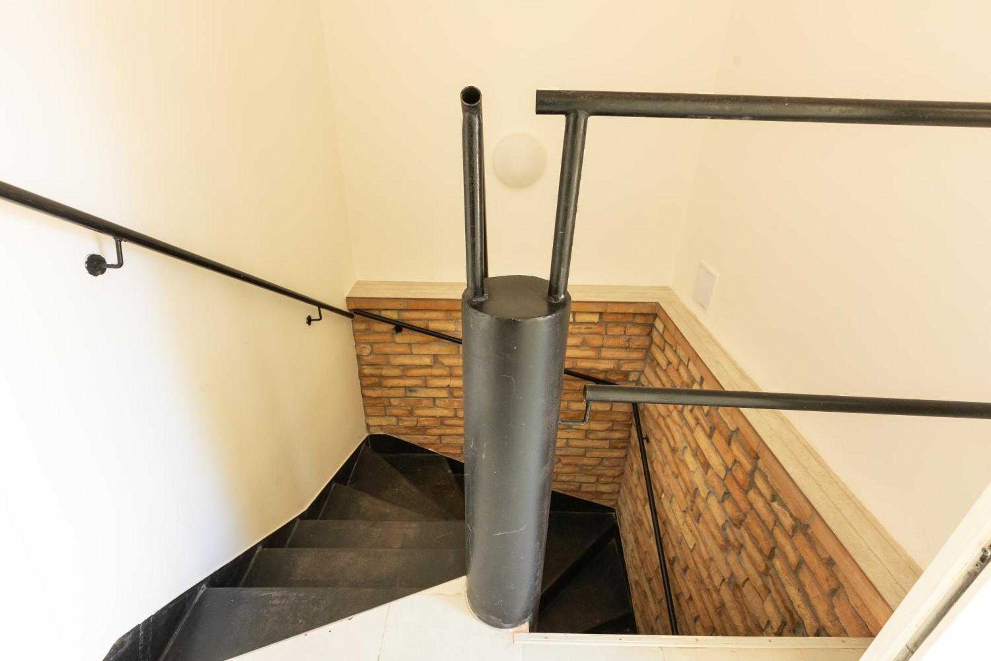 Spacious Apartment In Quiet Courtyard Near Charles Bridge Prag Exterior foto